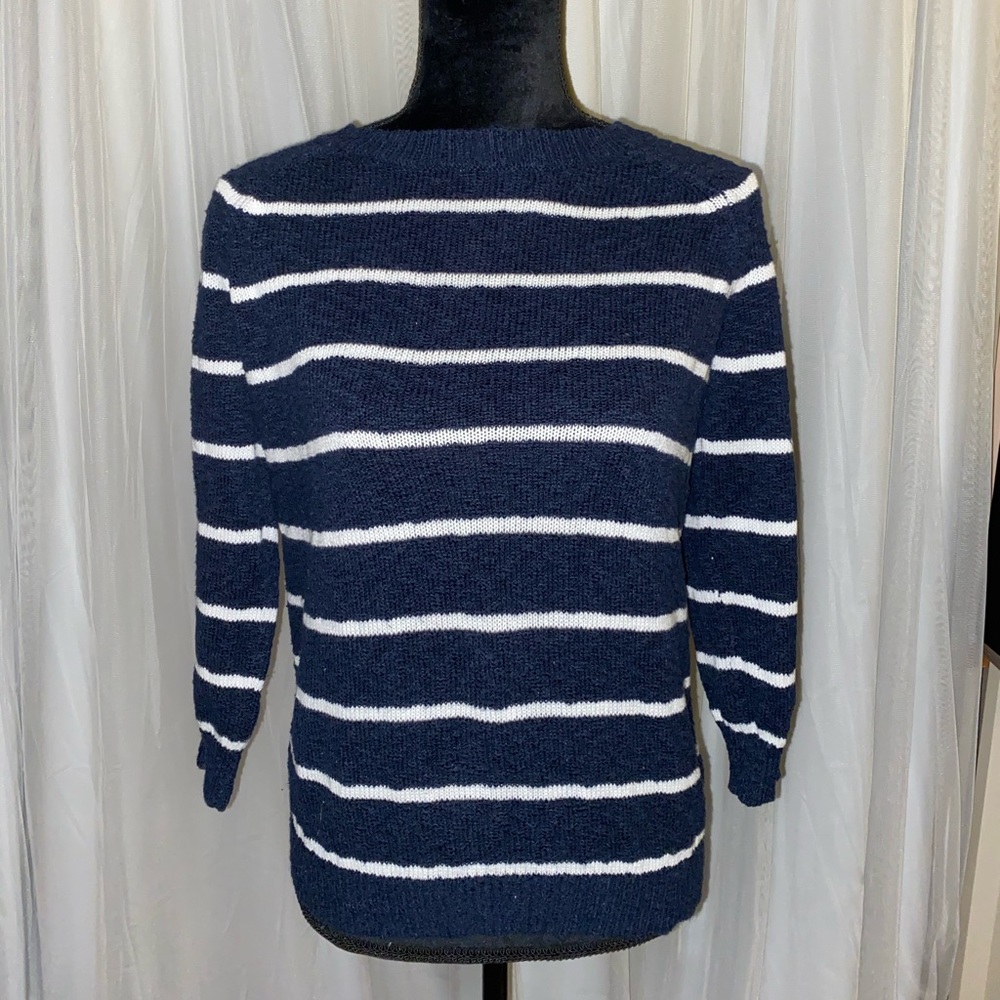 3/4 sleeve navy striped sweater